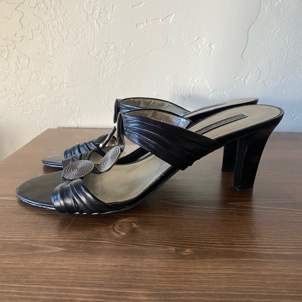 Bandolino sandals 9M